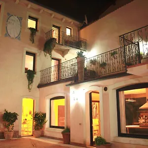 Relais Ristori Bed & Breakfast